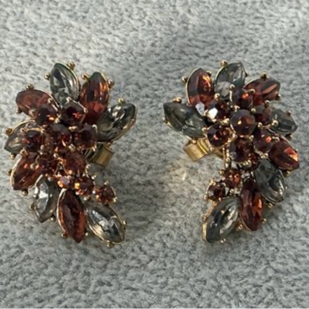 Trifari Clip on Earrings